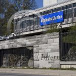 På ambassadområde