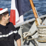 Franska flaggan (trikoloren) i aktern