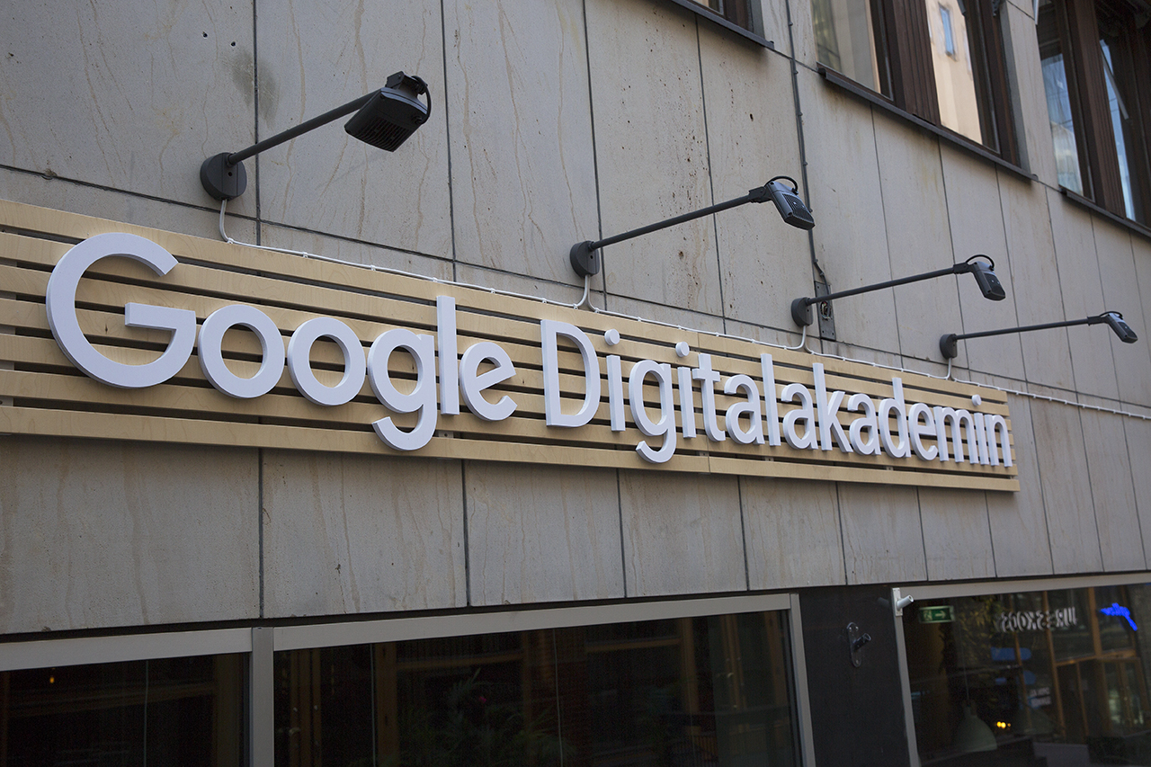 Skylt Google Digitalakademin i Stockholm