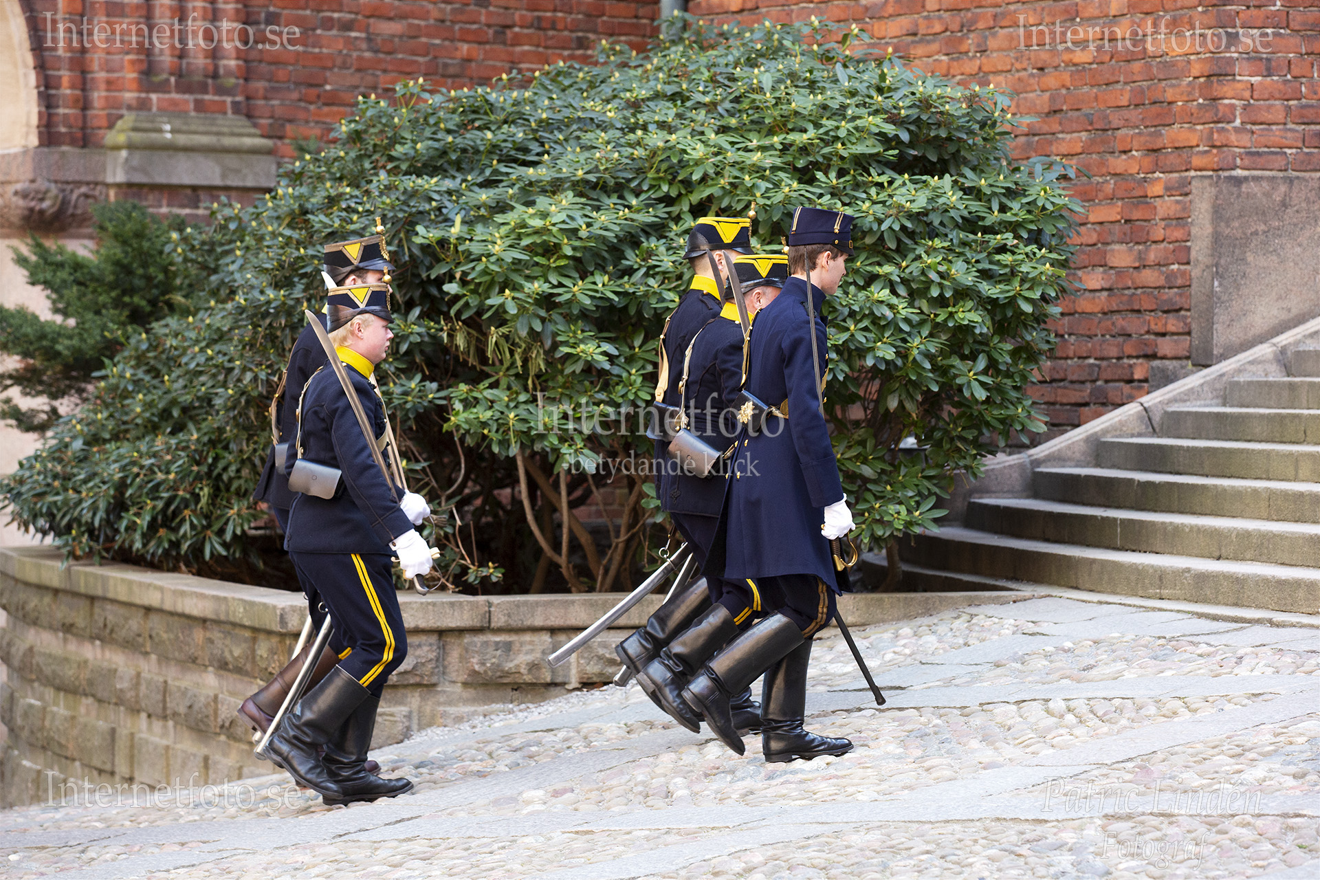 Artilleriavdelning Göteborg på plats vid gästernas ankomst till Stockholm Stadshus. 