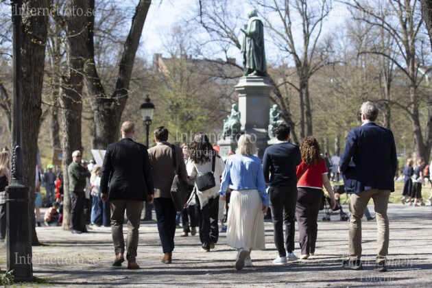 Socialdemokraternas partiledare Magdalena Andersson (S) kommer till Humleg&aring;rden f&ouml;rsta maj f&ouml;r att delta i demonstrationst&aring;g.